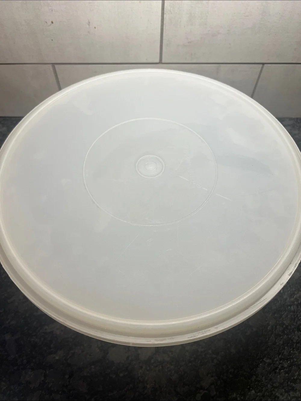 Tupperware 42 Cup White Plastic Food Storage Bowl with Lid - Home Kitchen